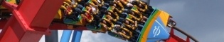 Dragon Khan: Dragon Khan es la montaña rusa de PortAventura con un descenso desde 45 metros a 110 km/h. y 8 inversiones recorriendo el esqueleto del mítico dragón chino. Encontrarás esta rollercoaster en el área de China de Port Aventura Park.