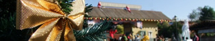 Navidad en Far West: La Navidad más mágica en el Far West de PortAventura. La nieva, guirnaldas y árboles de Navidad decoran las calles de Penitence, para celebrar la Navidad.