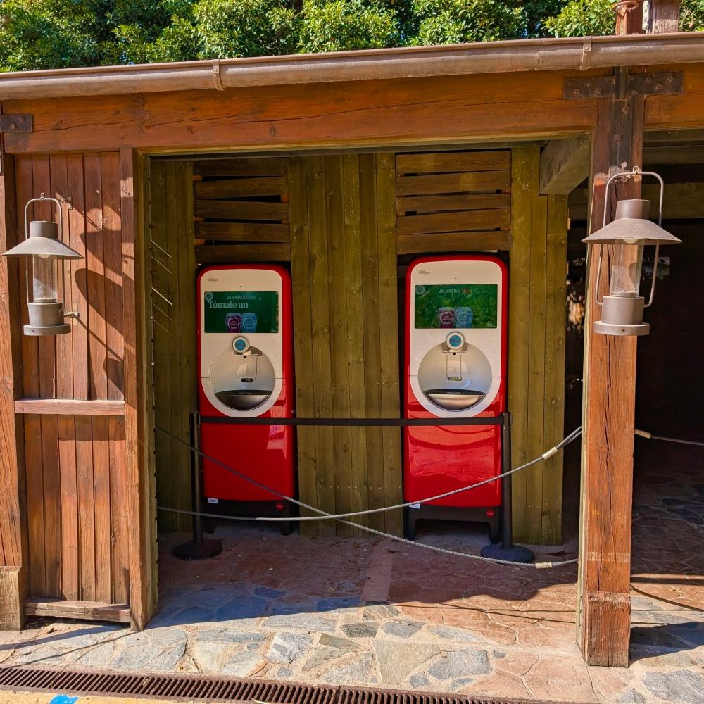 Cantimplora Coca-Cola Freestyle de PortAventura Park con servicio de relleno cada hora