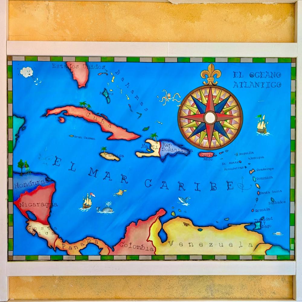 Mapa decorativo del mar Caribe visible en Caribe Aquatic Park de PortAventura World