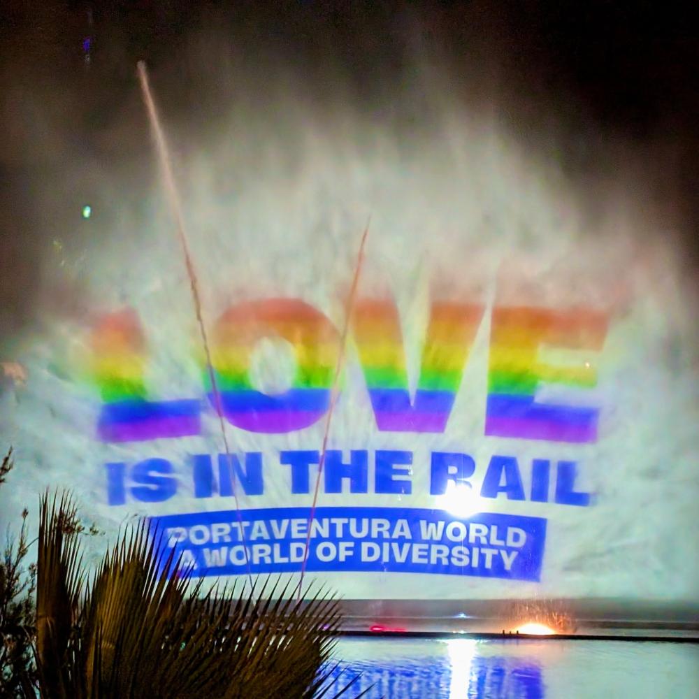 Resumen neutral de algunos momentos de la cuarta edición de Pride Night en PortAventura World