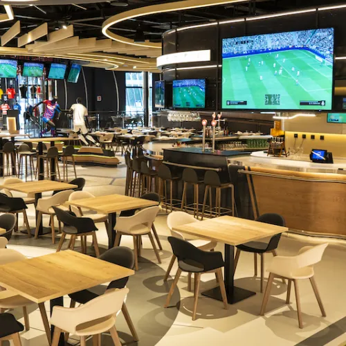 Se presenta el restaurante TwentyNine’s y el videojuego The Beat Challenge