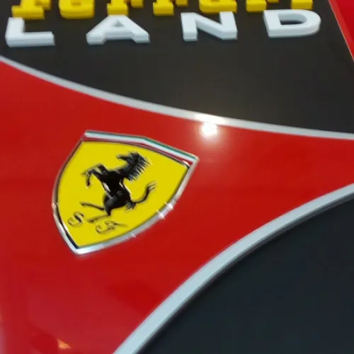 La mona de Pascua de Ferrari Land