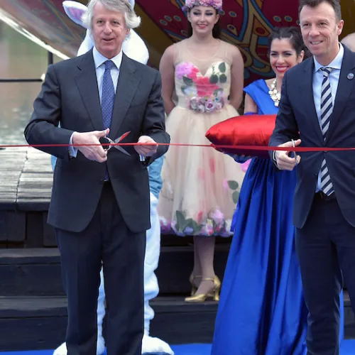 PortAventura inauguró la temporada 2022 el 8 de abril