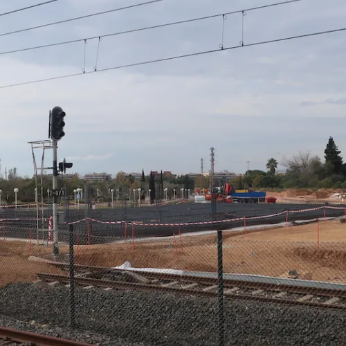 La nueva estación de tren de Salou - PortAventura en construcción