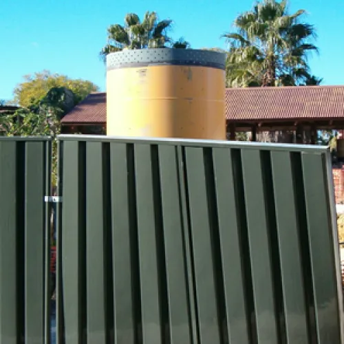 Se empieza a instalar la torre - Diciembre 2004