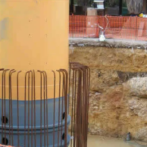 Se empieza a instalar la torre - Diciembre 2004