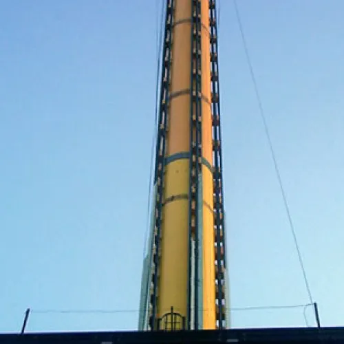 Sigue la construcción con el parque abierto - Marzo 2005
