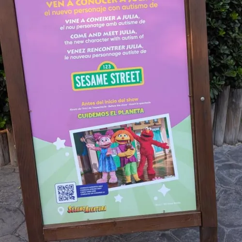 Julia, el nuevo personaje de PortAventura en el preshow de Cuidemos el Planeta