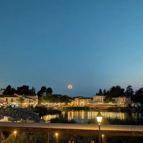 Eclipse total de Sol en PortAventura World