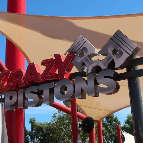 Crazy Pistons