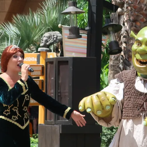 Meet Shrek & Fiona